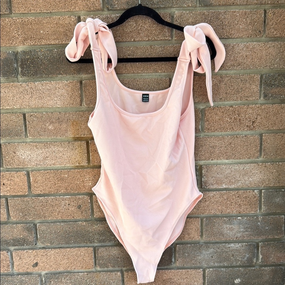 Chic Pink Bodysuit with Tie Shoulder Straps Size XL